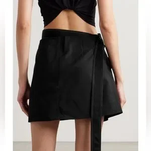 ミニスカート HELMUT LANG Women Mini Skirts P03HW301001 Black Helmut Lang Ruched Mini Skirt | WWW.HELMUTLANG.COM